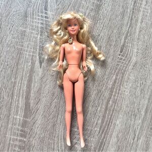 Mattel Sun Sensation Barbie Doll Blonde 1991